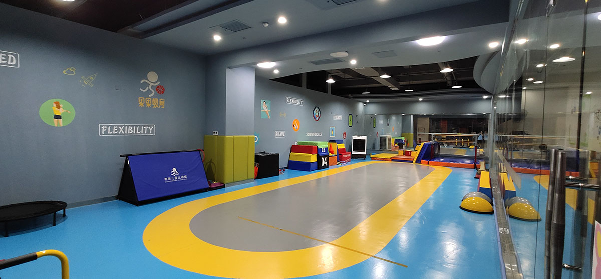 果果運(yùn)動(dòng)館師生風(fēng)采