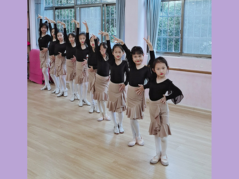 郴州市蘇仙區(qū)金鹿角幼兒園師生風(fēng)采