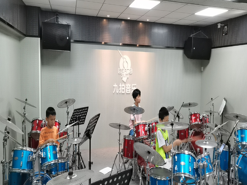 郴州市蘇仙區(qū)九拍現(xiàn)代音樂學校師生風采